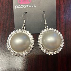 Paparazzi Silver Pearl Earrings